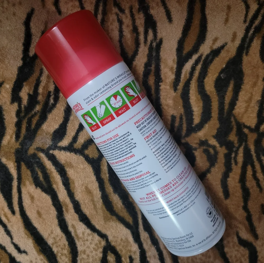 Natures Miricle Pet Red and White Stain & Odor Remover Foam New